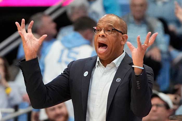 UNC basketball head coach Hubert Davis